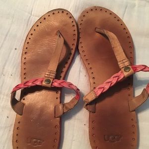 Ugg flip flops